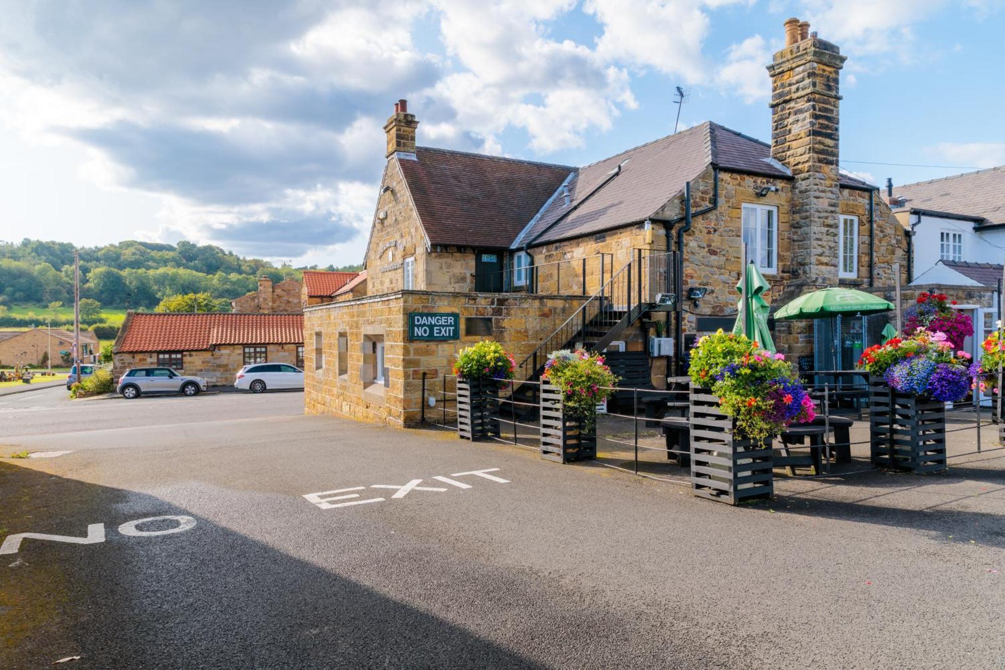 Blacksmiths Arms Inn Scarborough Exterior photo