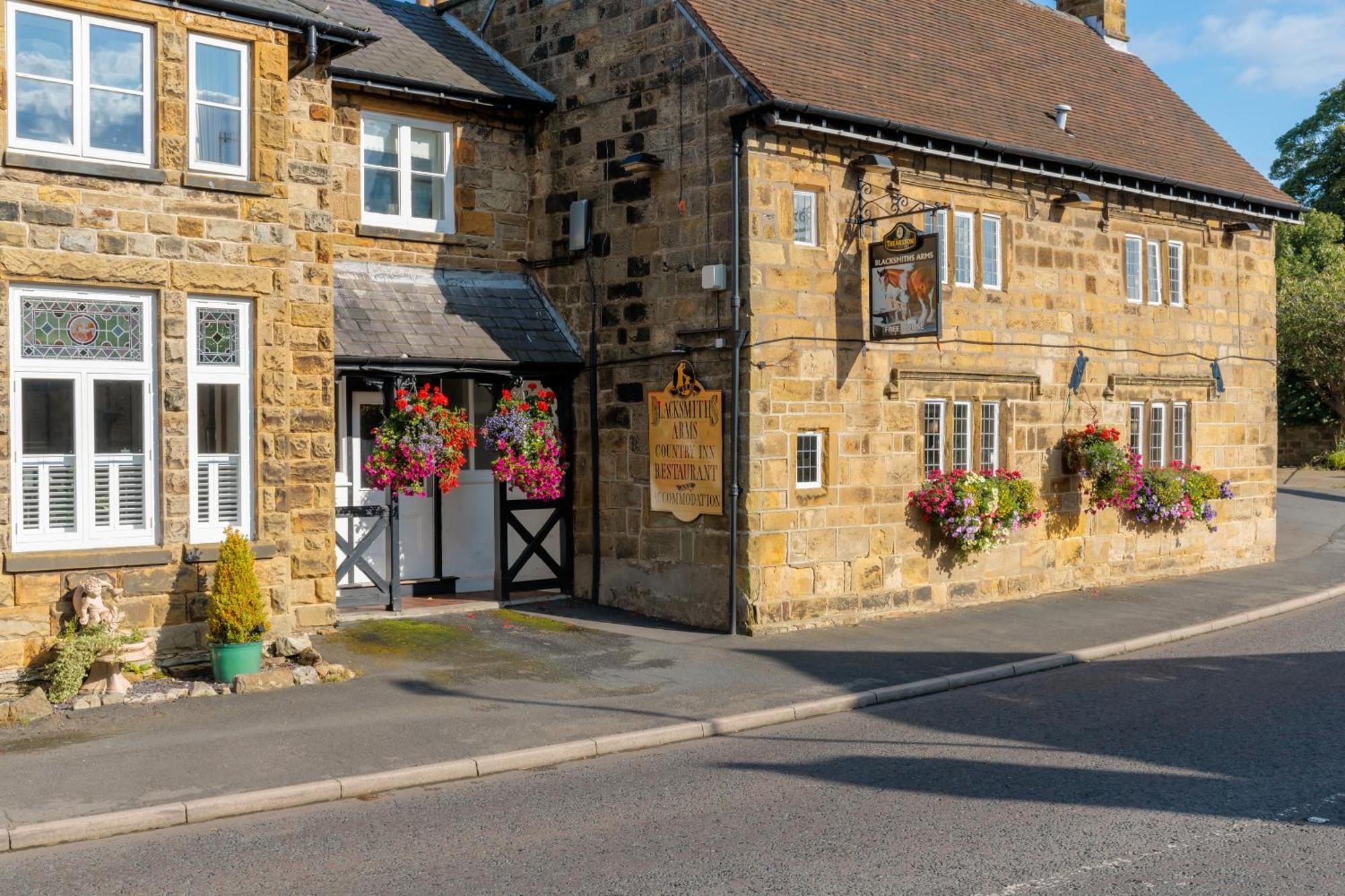 Blacksmiths Arms Inn Scarborough Exterior photo